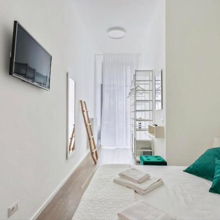 Sofia Lake Suite Como Buitenkant foto